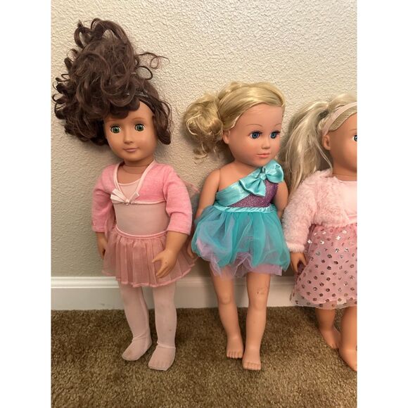 Bundle of Mixed Brand Dolls - Picture 7 of 9